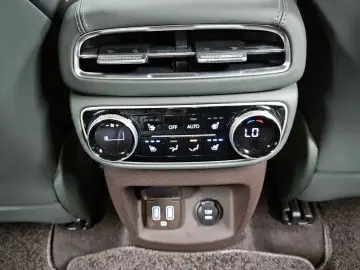 2023 Genesis GV80 с пробегом 29 121 км
