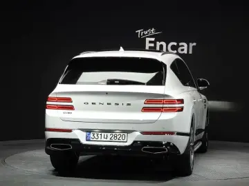 2023 Genesis GV80 с пробегом 19 965 км