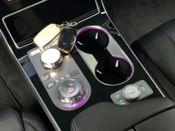 2023 Genesis GV80 с пробегом 30 504 км