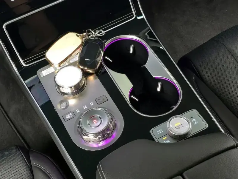 2023 Genesis GV80 с пробегом 30 504 км
