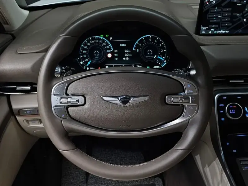 2023 Genesis GV80 с пробегом 49 389 км
