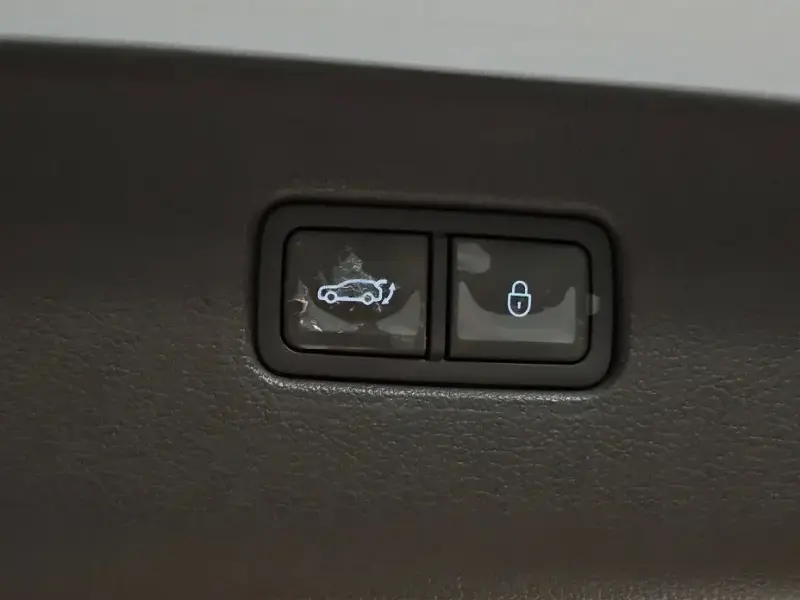 2023 Genesis GV80 с пробегом 49 389 км