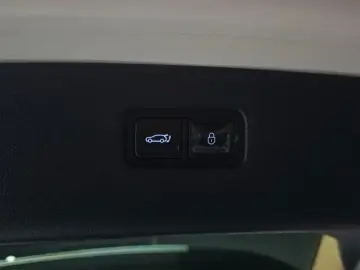 2023 Genesis GV80 с пробегом 35 081 км