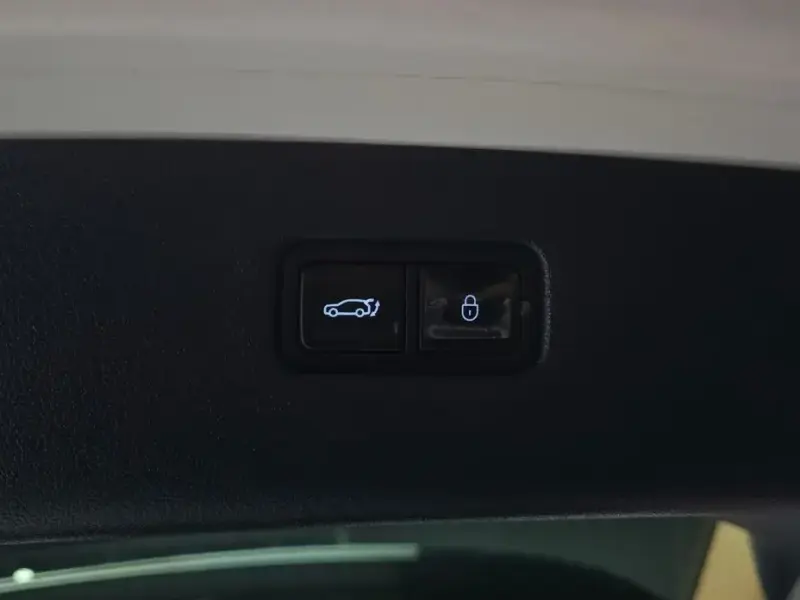 2023 Genesis GV80 с пробегом 35 081 км