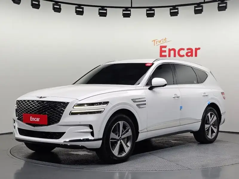 2023 Genesis GV80 с пробегом 31 892 км
