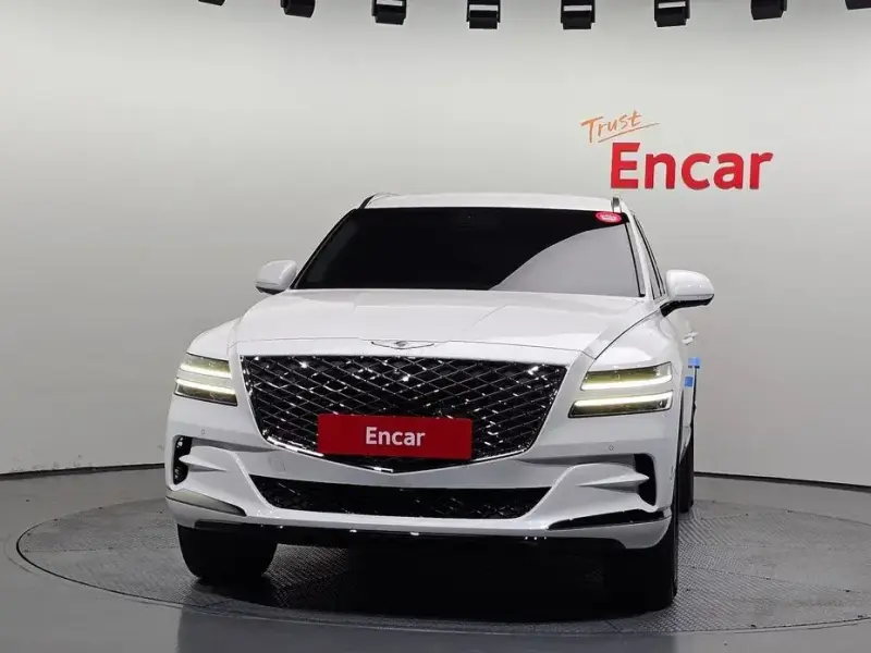 2023 Genesis GV80 с пробегом 31 892 км