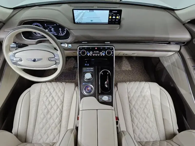 2023 Genesis GV80 с пробегом 31 892 км