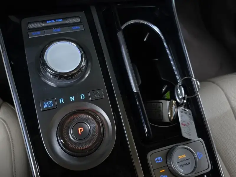 2023 Genesis GV80 с пробегом 44 072 км