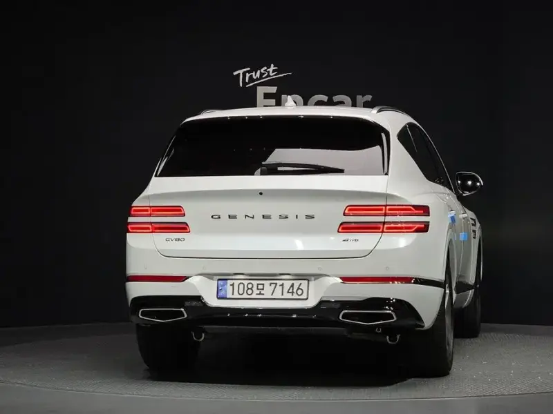 2023 Genesis GV80 с пробегом 9 363 км