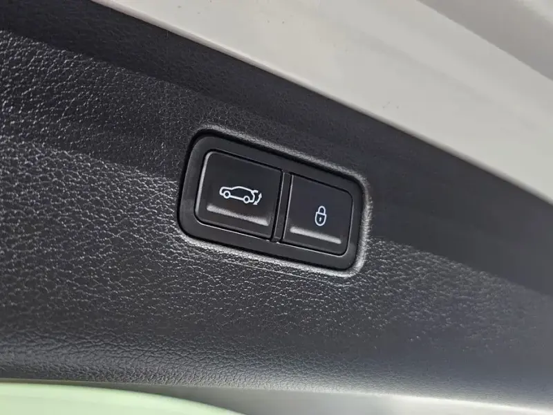 2023 Genesis GV80 с пробегом 53 005 км