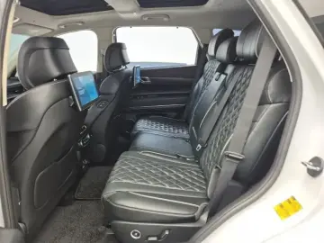 2023 Genesis GV80 с пробегом 48 017 км