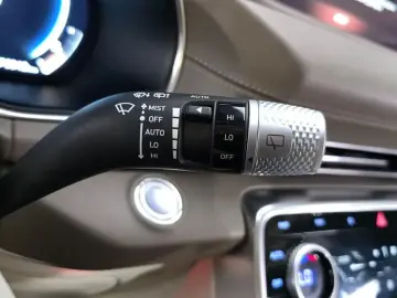 2023 Genesis GV80 с пробегом 76 012 км