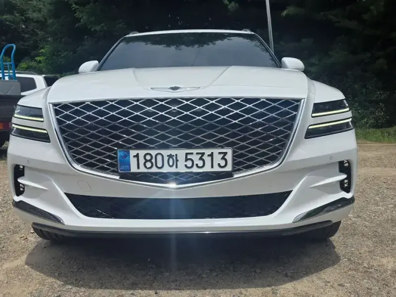 2023 Genesis GV80 с пробегом 48 000 км