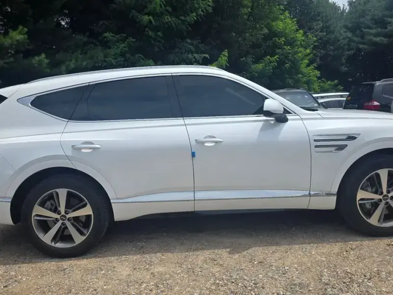 2023 Genesis GV80 с пробегом 48 000 км