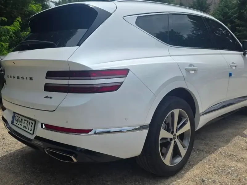 2023 Genesis GV80 с пробегом 48 000 км