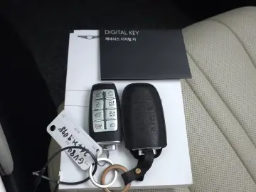 2023 Genesis GV80 с пробегом 54 391 км