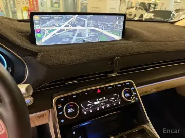 2023 Genesis GV80 с пробегом 35 000 км