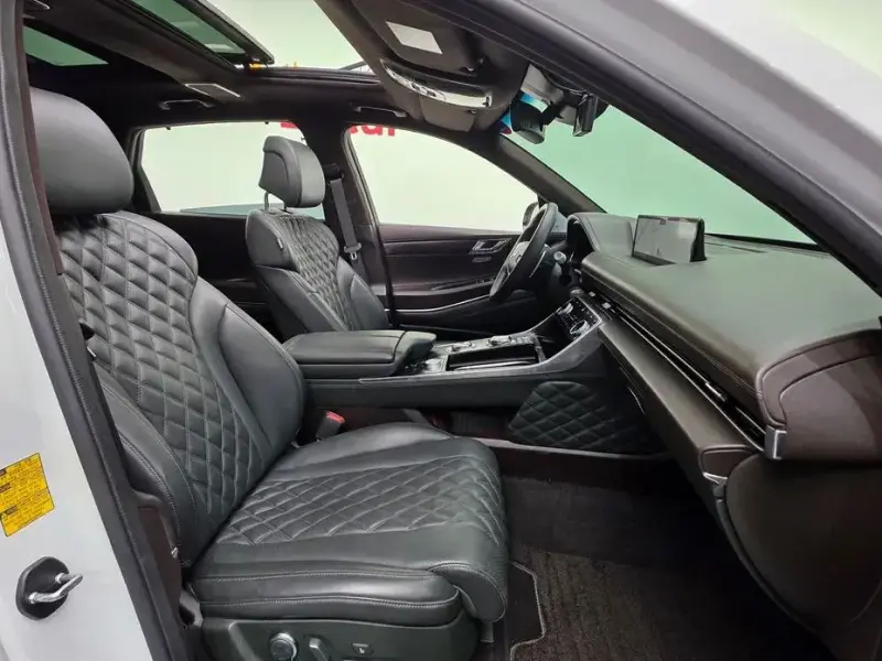 2023 Genesis GV80 с пробегом 45 692 км