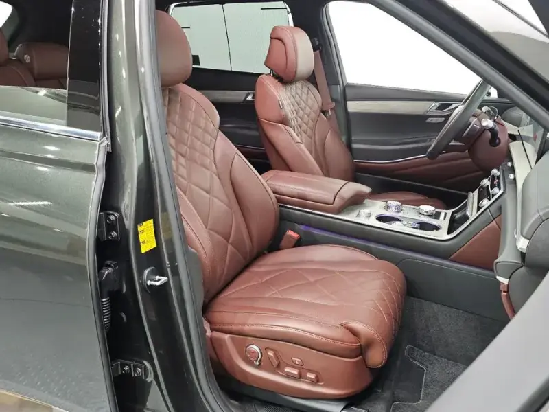 2023 Genesis GV80 с пробегом 19 766 км