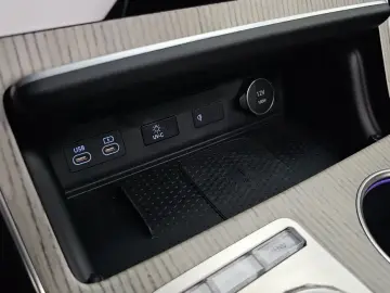 2023 Genesis GV80 с пробегом 19 766 км