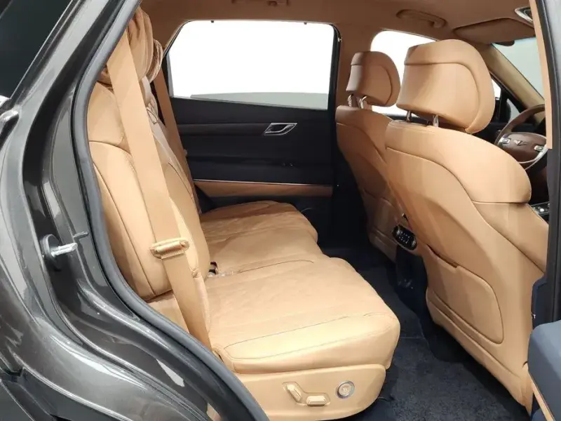 2023 Genesis GV80 с пробегом 26 601 км