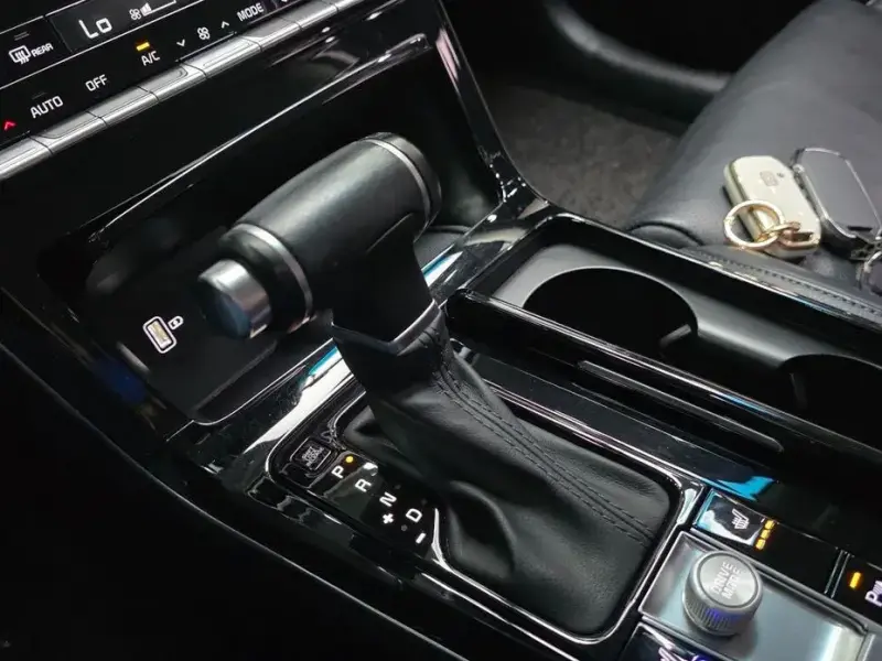 2019 Kia K7 с пробегом 72 566 км