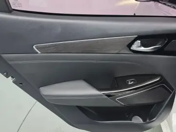 2019 Kia K7 с пробегом 72 566 км