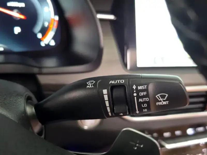 2020 Kia K7 с пробегом 63 992 км