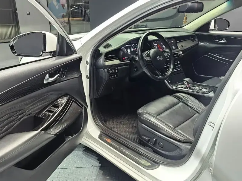 2020 Kia K7 с пробегом 80 010 км