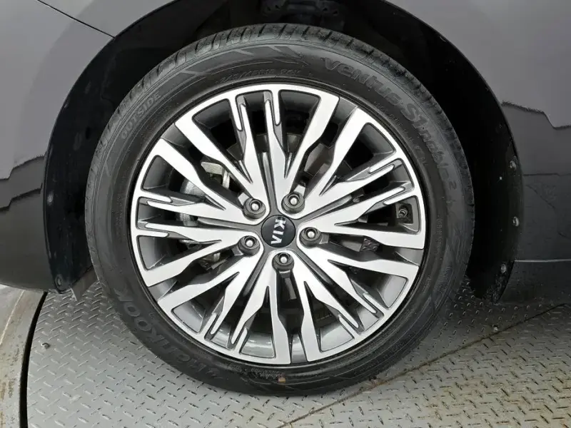 2020 Kia K7 с пробегом 28 532 км