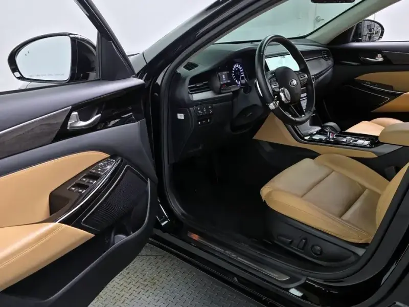 2020 Kia K7 с пробегом 28 532 км