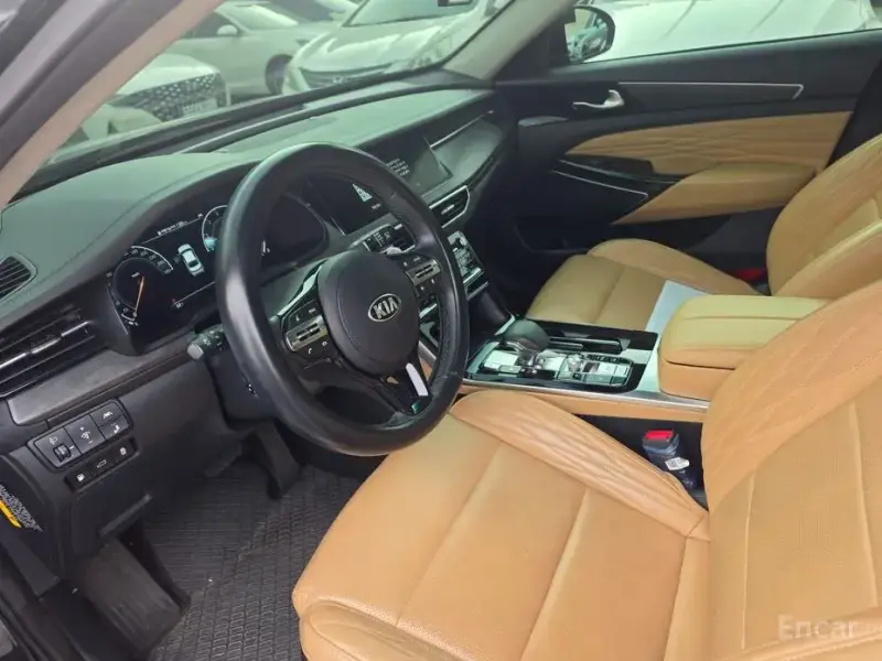 2020 Kia K7 с пробегом 74 000 км