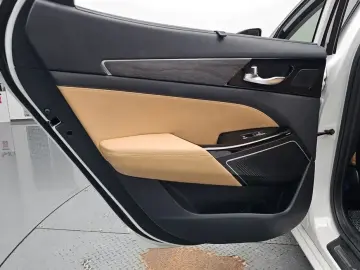 2020 Kia K7 с пробегом 54 911 км