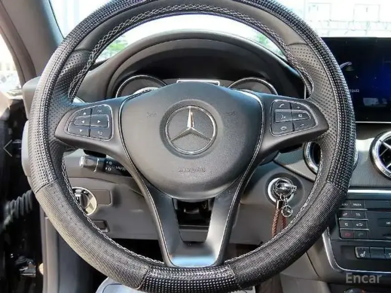 2015 Mercedes-Benz CLA с пробегом 101 805 км