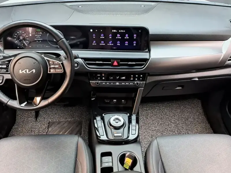 2023 Kia Seltos с пробегом 9 400 км