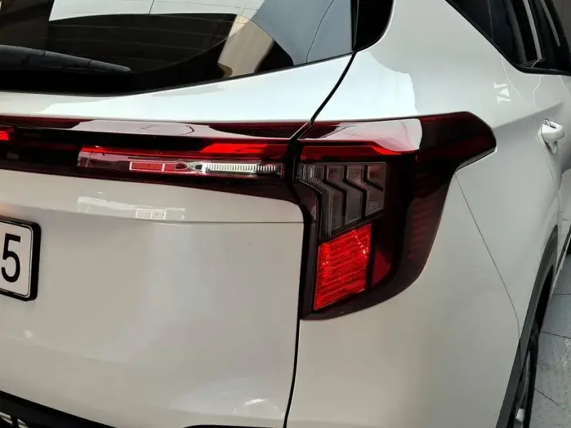 2023 Kia Seltos с пробегом 9 400 км