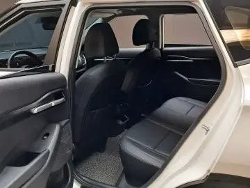 2023 Kia Seltos с пробегом 9 400 км