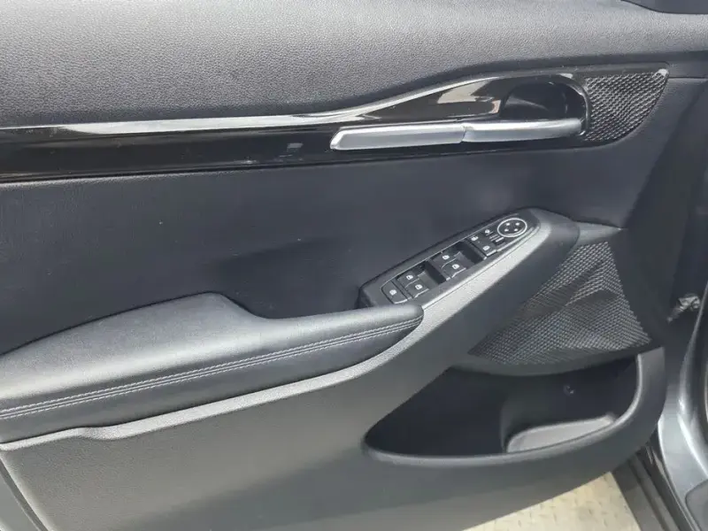 2023 Kia Seltos с пробегом 34 072 км