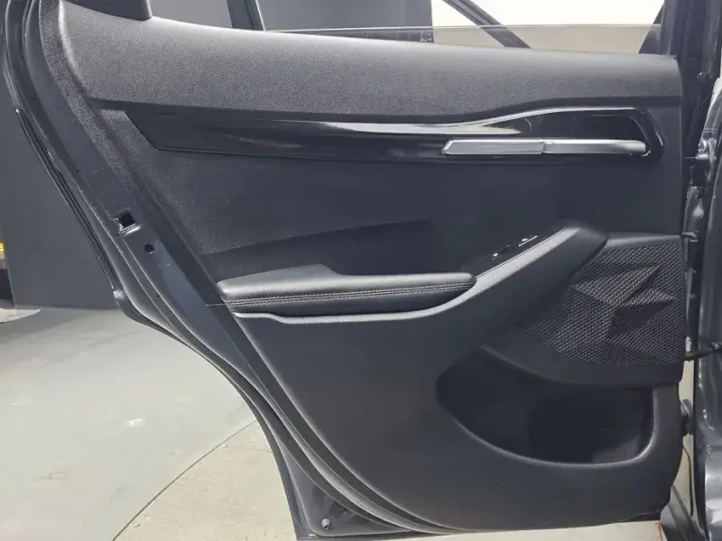 2023 Kia Seltos с пробегом 34 072 км