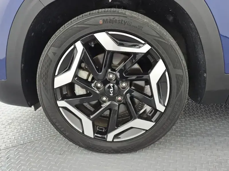 2023 Kia Seltos с пробегом 34 403 км