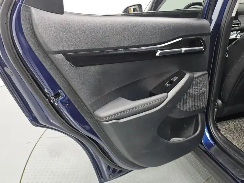 2023 Kia Seltos с пробегом 34 403 км