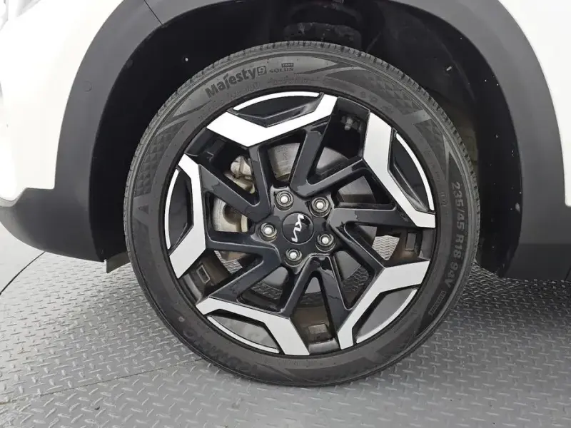 2022 Kia Seltos с пробегом 56 396 км
