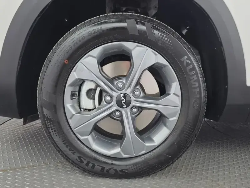2024 Kia Seltos с пробегом 9 103 км