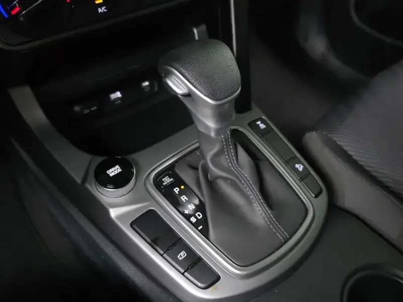 2024 Kia Seltos с пробегом 9 103 км