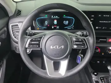 2024 Kia Seltos с пробегом 9 103 км