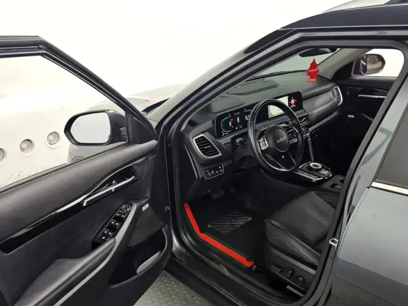 2023 Kia Seltos с пробегом 22 385 км