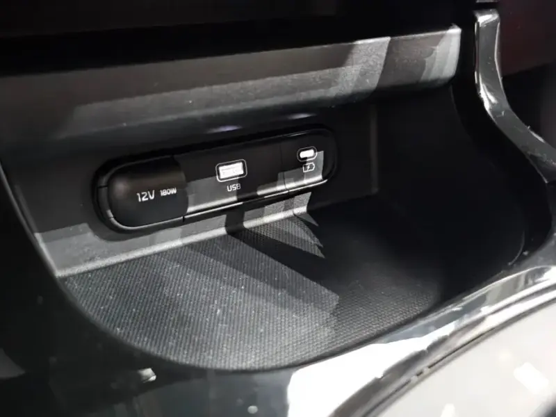 2023 Kia Seltos с пробегом 22 385 км