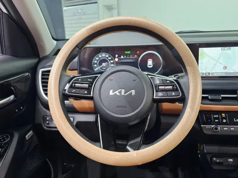 2023 Kia Seltos с пробегом 11 723 км