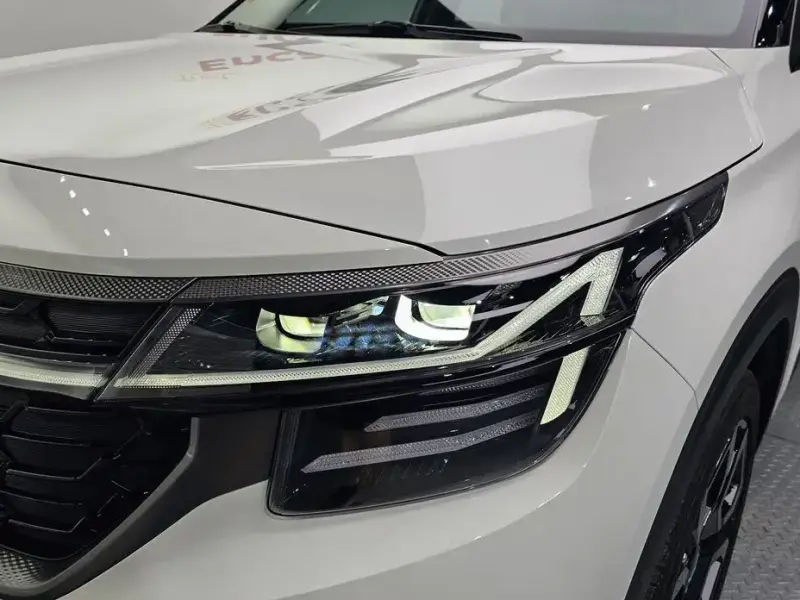 2023 Kia Seltos с пробегом 11 723 км