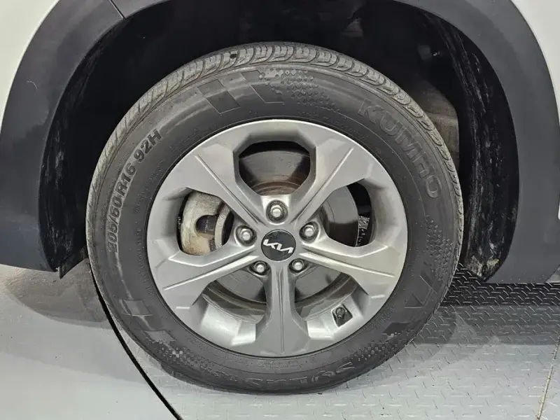 2023 Kia Seltos с пробегом 36 856 км